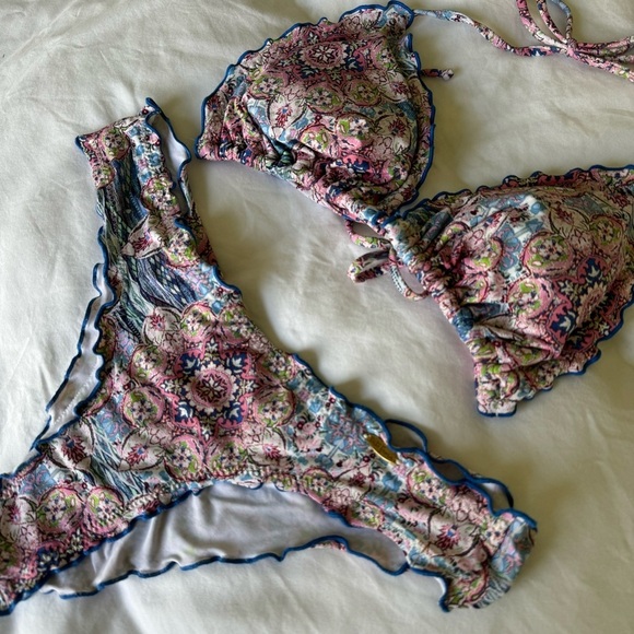 Luli Fama Azucar Wavy Triangle Top & Brazilian Bottoms - Picture 5 of 12